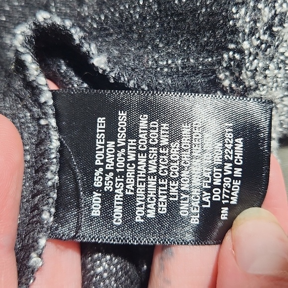 Vintage Mossimo Vest with faux pockets and zip up size large in gray white - Picture 8 of 8